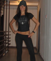 Nonnude, schwarzes Outfit von Amateur Girl