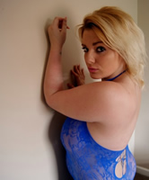 Molliges Girl und Amateur Pussy Nicky Pink