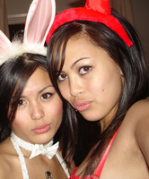 Bunny Asia Freundinnen machen Selfie