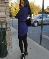 Dawn Avril in Tight Dress und sexy Heels