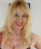 Dessous Hausfrau schlank