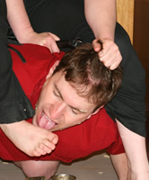 Dreckiger Fußlecker für Amateur Hobby Dominatrix