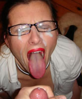 Ehefrau Gesicht und Brille geil vollgespritzt