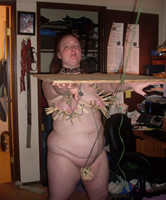 Eigene fette Freundin mag Folter mit Wäscheklammern