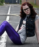 Emo Nerd Teen süß in Leggings