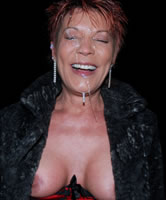 Frauen beim Sextreff benutzen und auf sie abspritzen