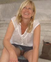 Frivol, geile Blonde reif, Upskirt haarig