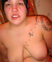 Girls deren Titten runter hängen