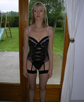 Jüngere Ehe Schlampe, Reizwäsche Fotos