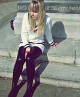 Pic von Blondine Outdoor in Tights