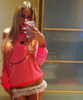 Junge Sexting Amateur Schlampe selbst fotografiert