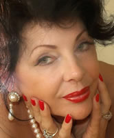 Klassische, schöne alte Frau