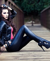 Geile Frauen tragen Latex Suit