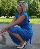 Neue Pics, blonde Naomi in Heels