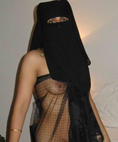 Nikab Arab Verschleierte Bitch in Dessous