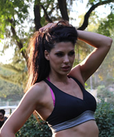 Butt Formation beim Training mit sexy Girls im Park