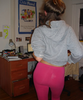 Pink Yogapants Arsch Foto von Mädchen privat