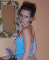 Sexy Brillen Freundin posier Arsch privat