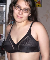 Schlanke Amateur Freundin mit Brille privat