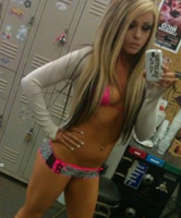 Selfie von nuttiger Bitch und Stundentin, 19 Jahre jung