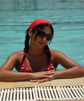 Sexy Freundin Türkin im Schwimmbad - Fotoalbum