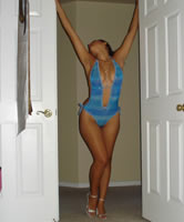 Sexy junges Latia Mädchen daheim