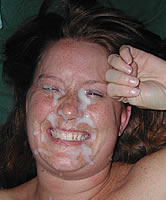 Vollgespritztes Sperma Face nach Cumshot