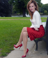 Stiletto Model Sophia, Red Skirt