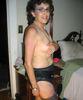 Schnappschuss von 50 jähriger Strapsen Dame