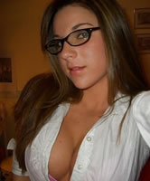 Teen Girl mit sexy Brillen Selfie