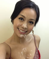 Thai Gesicht und Brust vollgewichst