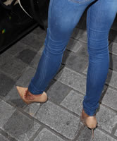 Tight Jeans Public