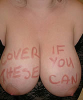 Dicke Titten vollspritzen