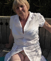 65 jährige wirkt etwas undschuldig, aber ist schon eine Perverse